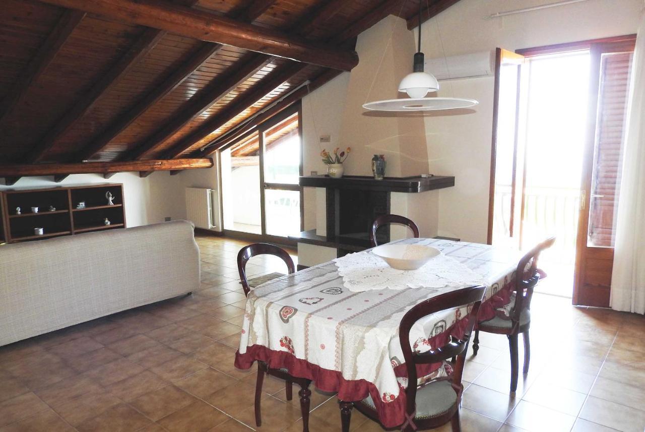 Mansarda Sul Mare Dei Ciclopi Apartment Aci Trezza Exterior photo